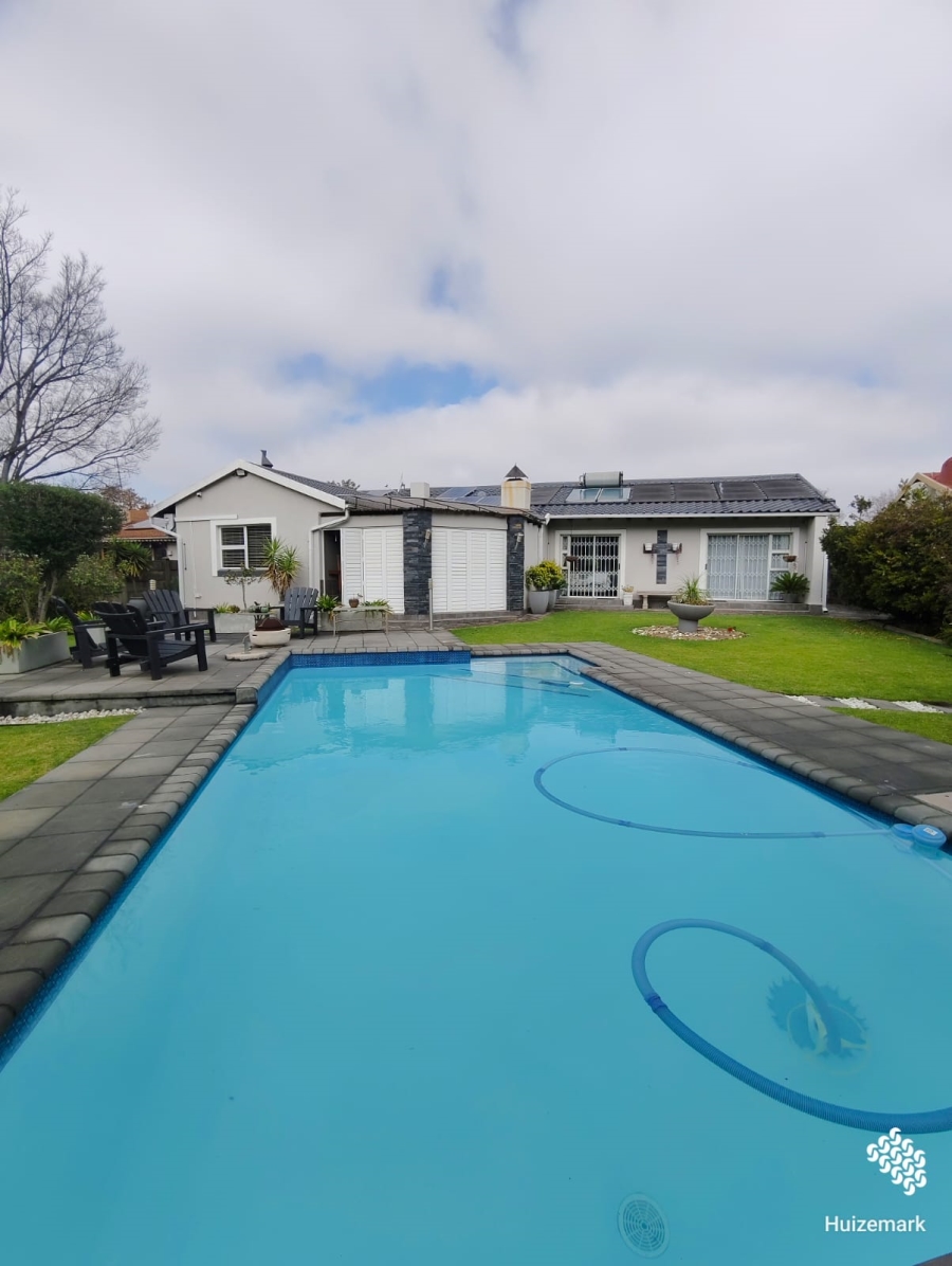 3 Bedroom Property for Sale in Vaalpark Free State